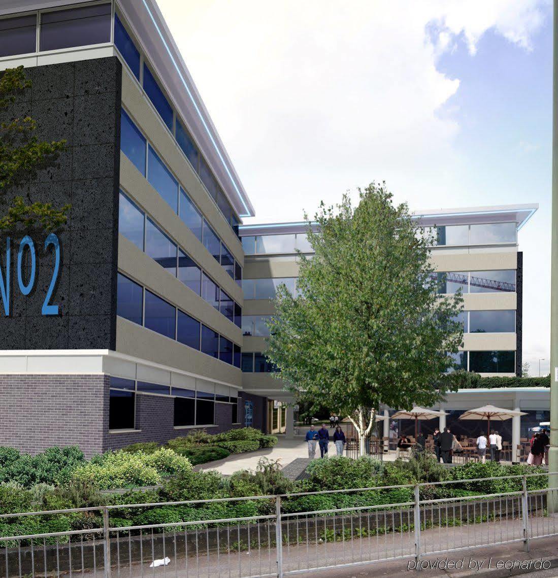 Hq Aparthotel Farnborough Экстерьер фото